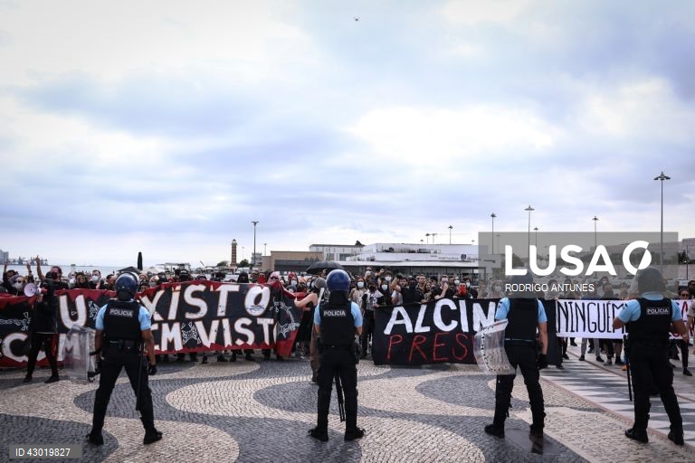 Lisboa: Manifestação fascista e de anti-imigração, organizada pelo Movimento 1143 (do Mário Machado), e uma contramanifestação, organizada por vários movimentos antifascistas, intitulada “Não Passarão”.