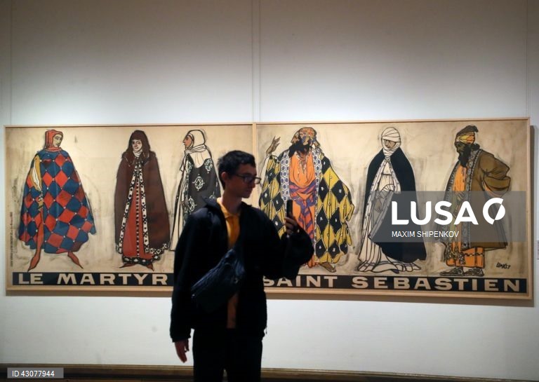 Moscovo: Exposição "Desenhos de tamanho extraordinário das colecções gráficas do século XVIII ao início do século XX"