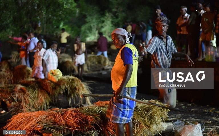 Índia: Pelo menos 38 mortos após alegadamente terem consumido bebidas alcoólicas falsificadas.