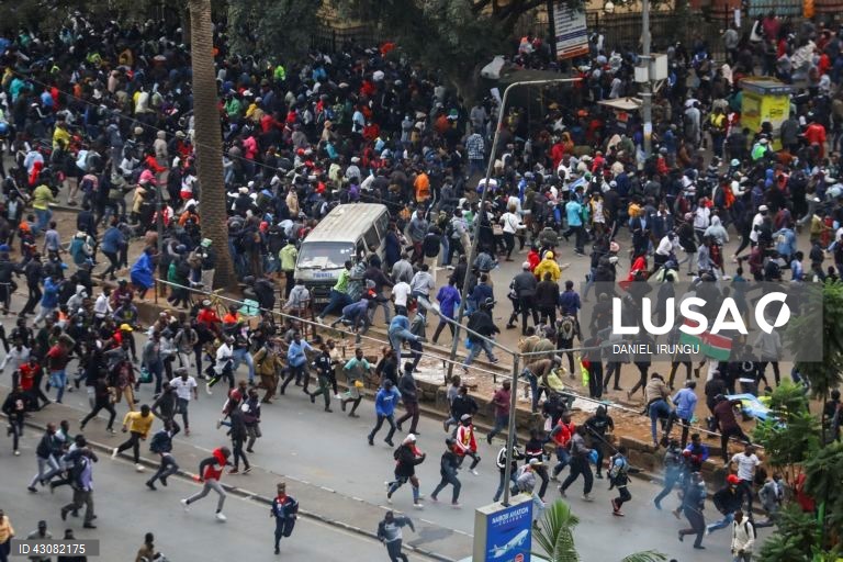 Quénia: Protestos contra a subida de impostos em Nairobi