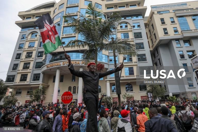 Quénia: Protestos contra a subida de impostos em Nairobi