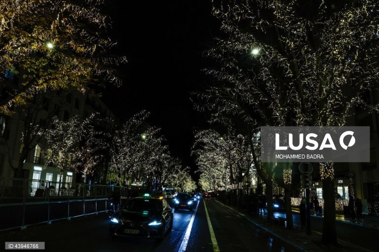 França: Iluminações de Natal em Paris