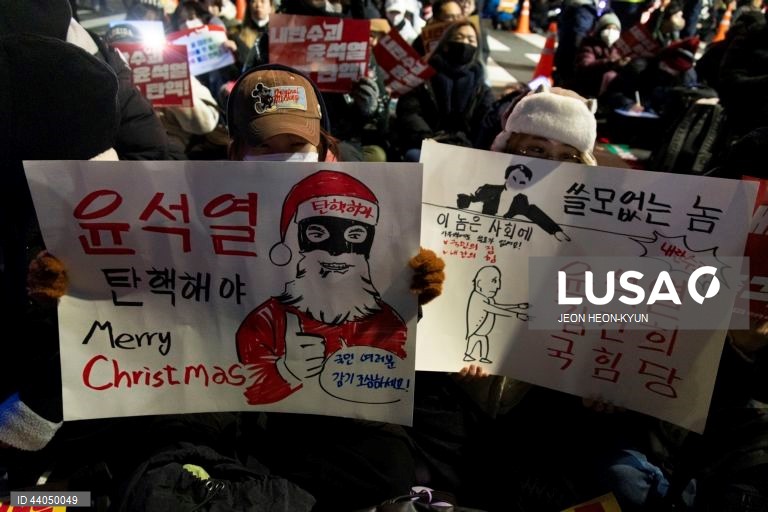 Protesto a favor da destituição do Presidente sul-coreano Yoon