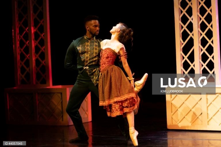 África do Sul: Ensaio geral do ballet "Carmen" em Joanesburgo