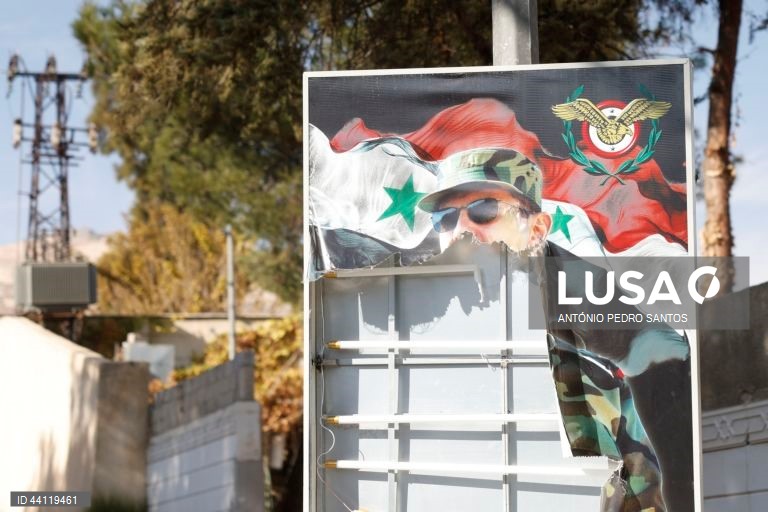 Síria: Retratos do presidente deposto Bashar al-Assad 