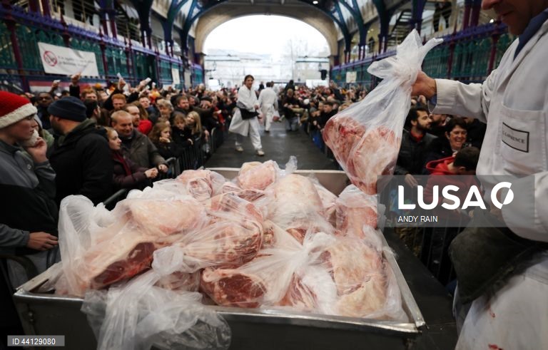 Reino Unido: Venda de carne de peru no Mercado Smithfield em Londres