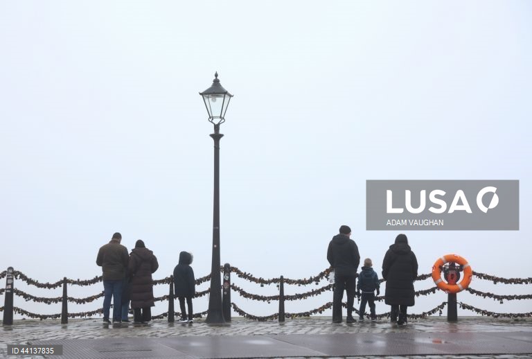 Reino Unido: Nevoeiro em Liverpool