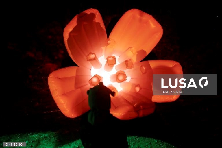 Letónia: Festival de luzes no Jardim Botânico da Universidade de Riga