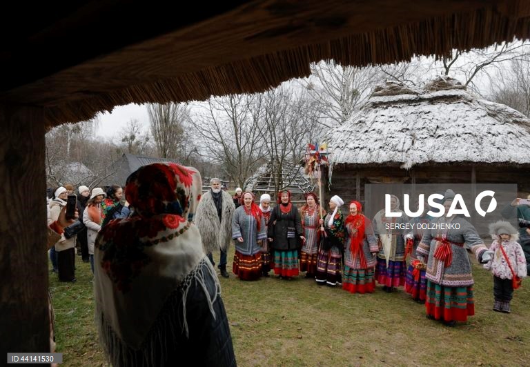 Ucrânia: Celebrações do Natal ortodoxo na aldeia de Pyrogovo
