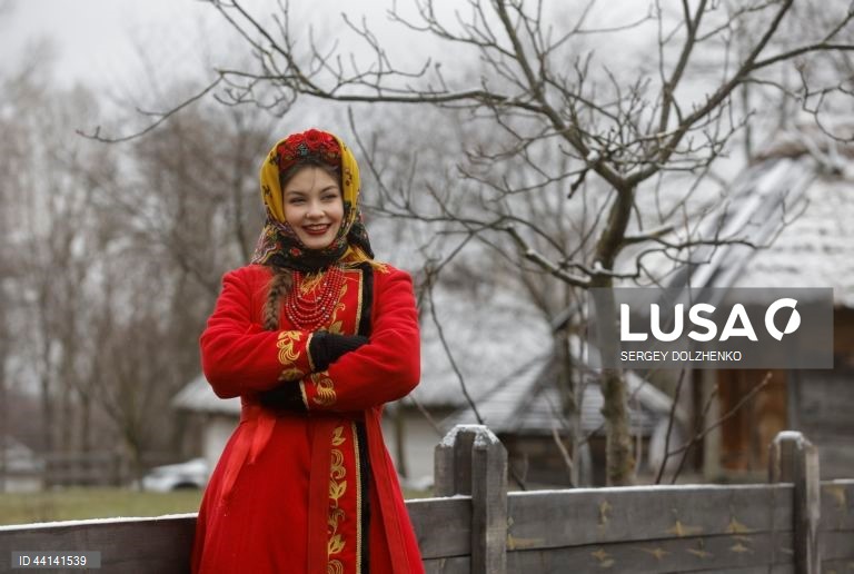 Ucrânia: Celebrações do Natal ortodoxo na aldeia de Pyrogovo