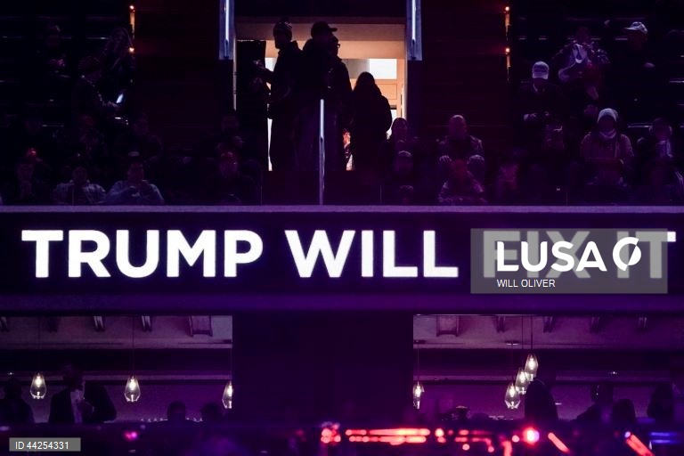 EUA: Comicío de Donald Trump antes de tomar posse como 47.º Presidente dos Estados Unidos