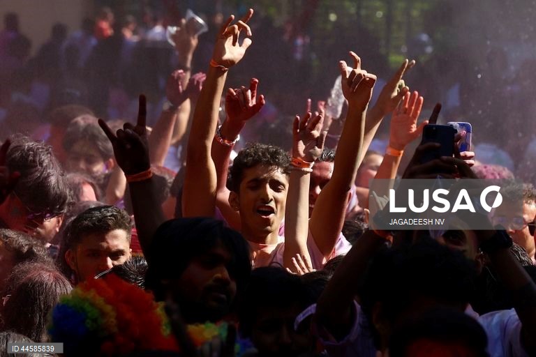 Bangalore: Festival das cores Holi