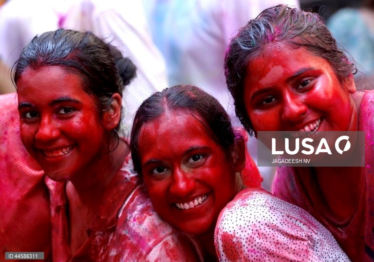 Bangalore: Festival das cores Holi