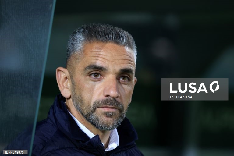  O Sporting voltou a vencer hoje o Rio Ave, agora por 2-1, em Paços de Ferreira, e apurou-se para a final da Taça de Portugal em futebol, com um agregado de 4-1.