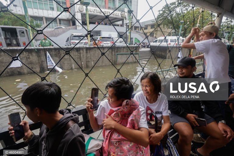 Filipinas: O tufão Fung-Wong causa inundações, cortes de energia e danos materiais