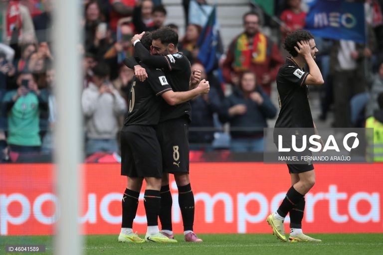 A seleção portuguesa de futebol assegurou hoje a nona presença num Campeonato do Mundo, ao golear por 9-1 a Arménia, na sexta e última jornada do Grupo F da qualificação europeia, no Estádio do Dragão, no Porto.