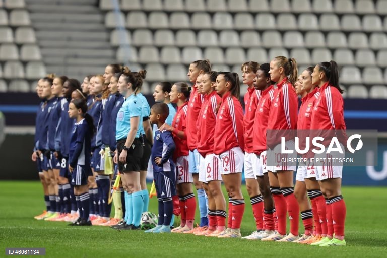 O Benfica piorou hoje a sua situação na Liga dos Campeões feminina de futebol, ao perder fora com as francesas do Paris FC (2-0), na quarta e antepenúltima jornada da fase de liga, penalizado por uma expulsão e erros a finalizar.