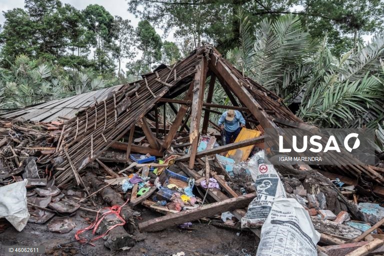 Indonésia: Consequências da erupção do vulcão Semeru