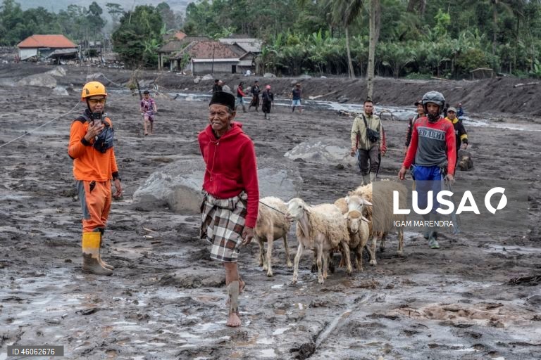 Indonésia: Consequências da erupção do vulcão Semeru