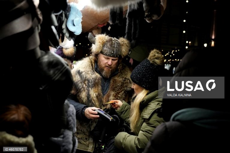 Estónia: Mercado de Natal abre em Tallinn