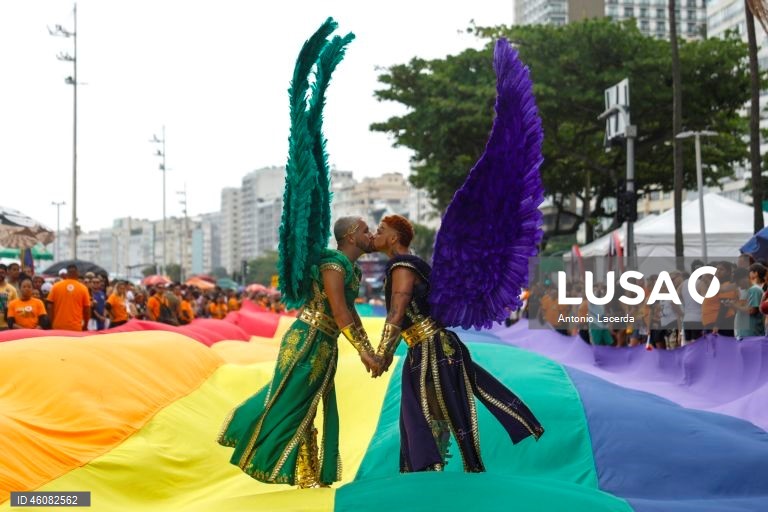Brasil: Parada do Orgulho na Praia de Copacabana, no Rio e Janeiro
