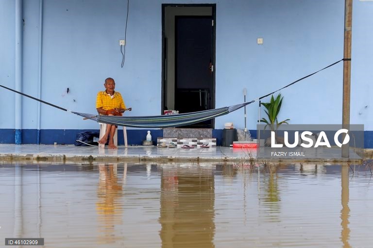 As inundações afetam a vida quotidiana na Malásia