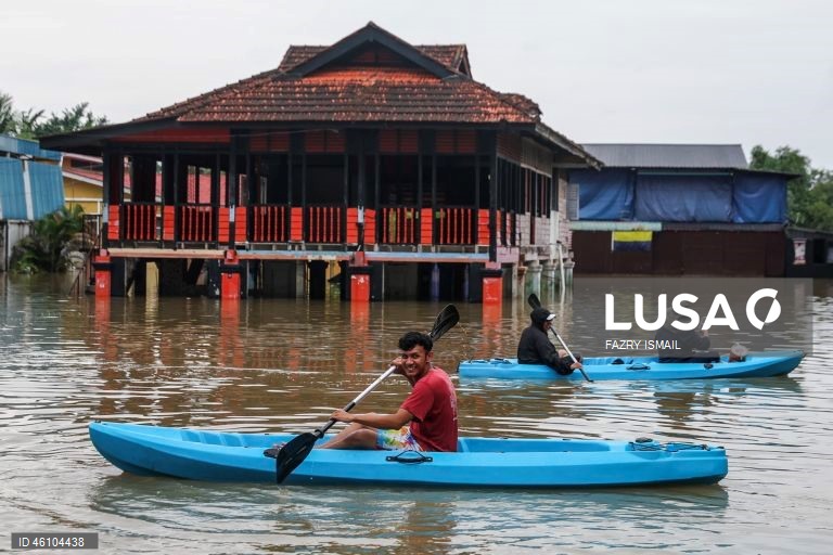 As inundações afetam a vida quotidiana na Malásia