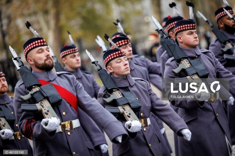 Empresa Balaklava pronta para assumir as funções cerimoniais da Guarda Real em Londres