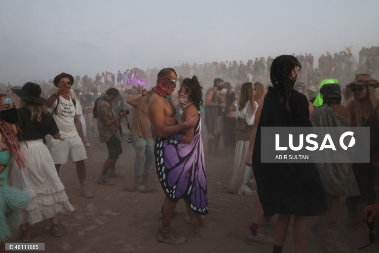 Israel: Festival Midburn no deserto do Negev