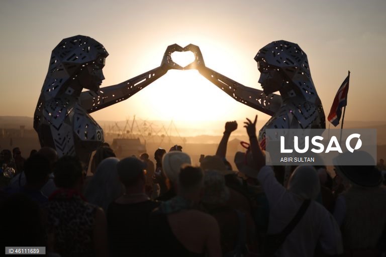 Israel: Festival Midburn no deserto do Negev