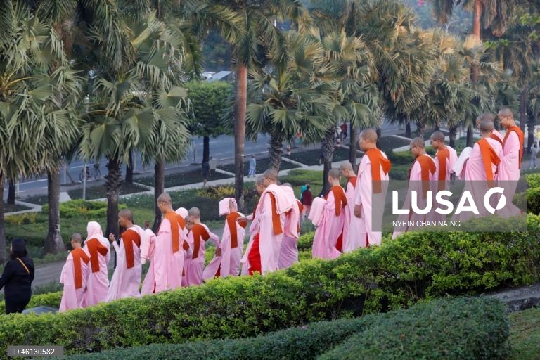 Myanmar: Nascer do Sol em Yangon