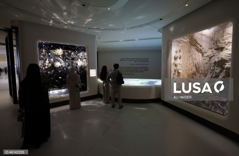 Abu Dhabi: Inauguração do Museu Nacional Zayed