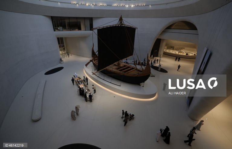 Abu Dhabi: Inauguração do Museu Nacional Zayed