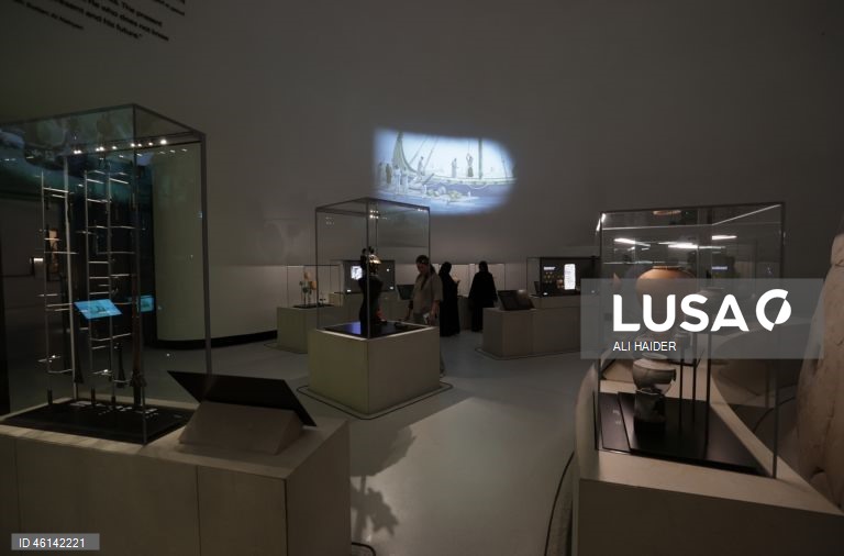 Abu Dhabi: Inauguração do Museu Nacional Zayed