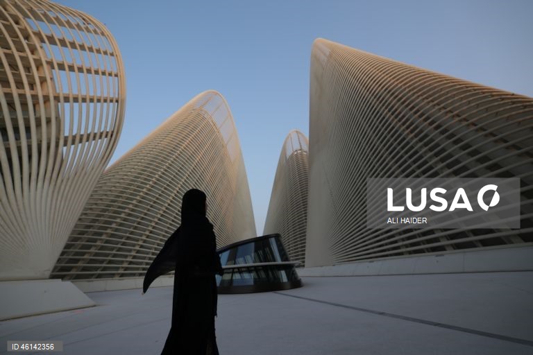 Abu Dhabi: Inauguração do Museu Nacional Zayed