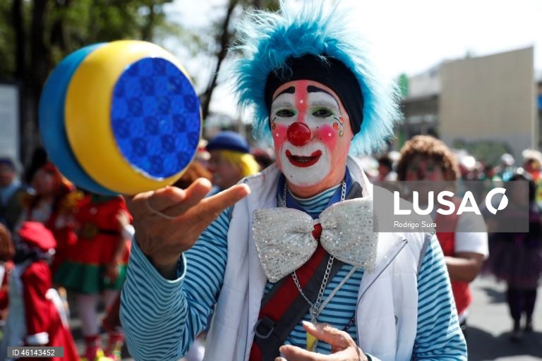 El Salvador: Desfile de palhaços em San Salvador