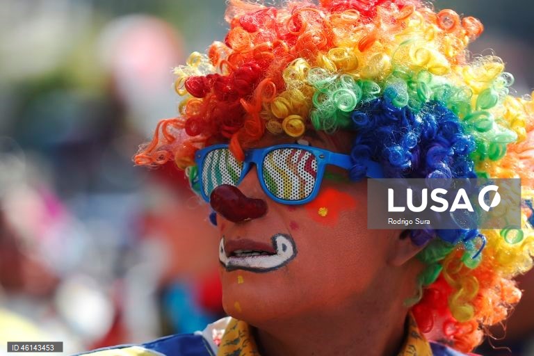 El Salvador: Desfile de palhaços em San Salvador