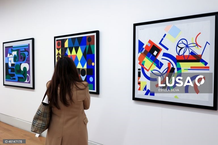 Visita guiada às exposições “A Marginália de Amadeo” e “Nadir Afonso: Território de Absoluta Liberdade”