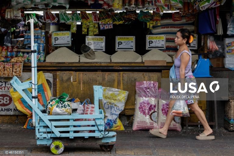 Filipinas: Mercado de rua em Quezon City
