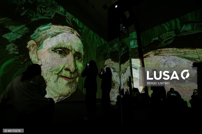 Rússia: Exposição multimédia «Ser Van Gogh» em Moscovo