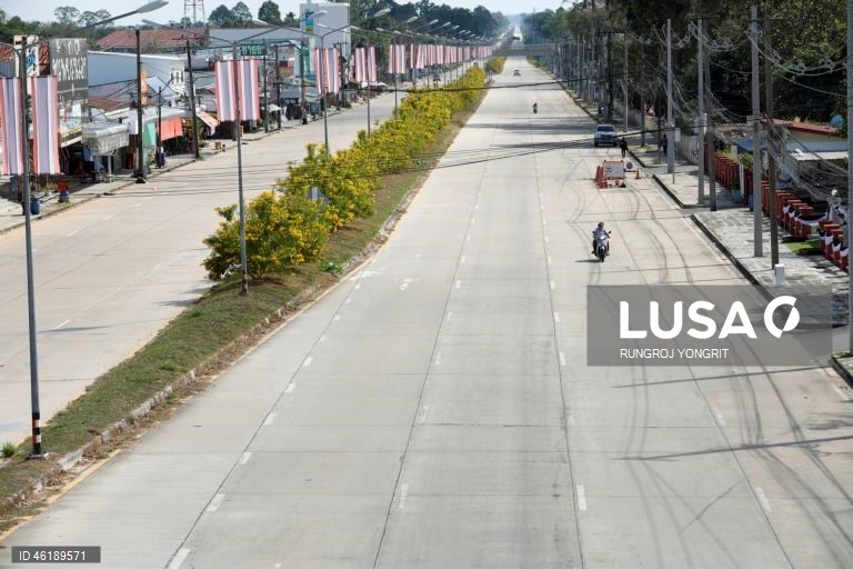 Tropas tailandesas e cambojanas entram em confronto devido a disputa fronteiriça.