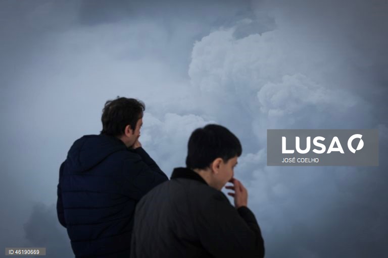 Visita de imprensa da exposição "Anne Imhof: Fun ist ein Stahlbad" no Museu de Serralves