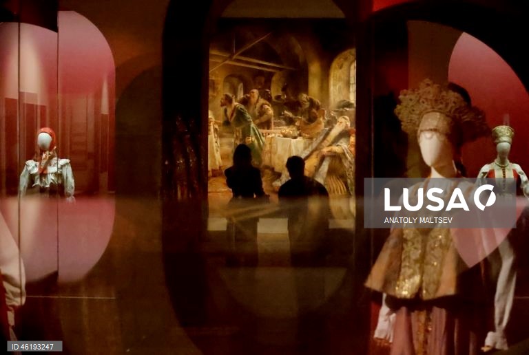 Rússia: Exposição "Tradição Russa" em São Petersburgo.