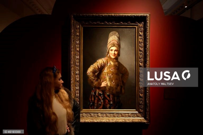 Rússia: Exposição "Tradição Russa" em São Petersburgo.