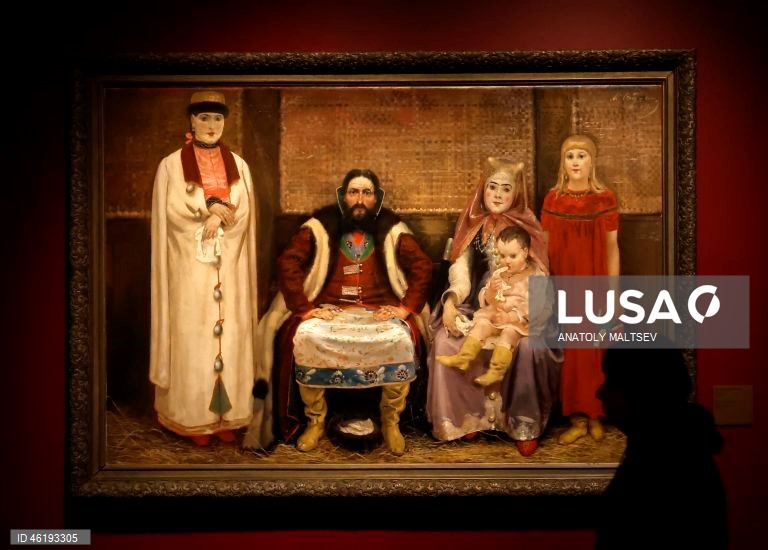 Rússia: Exposição "Tradição Russa" em São Petersburgo.