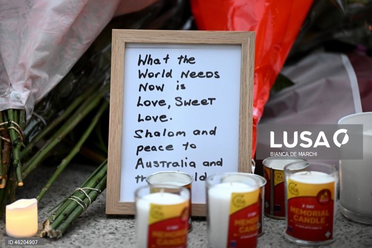 Austrália: Memorial aos mortos no atentado em Bondi Beach