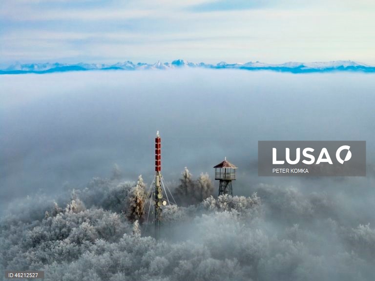 Paisagem de inverno no norte da Hungria