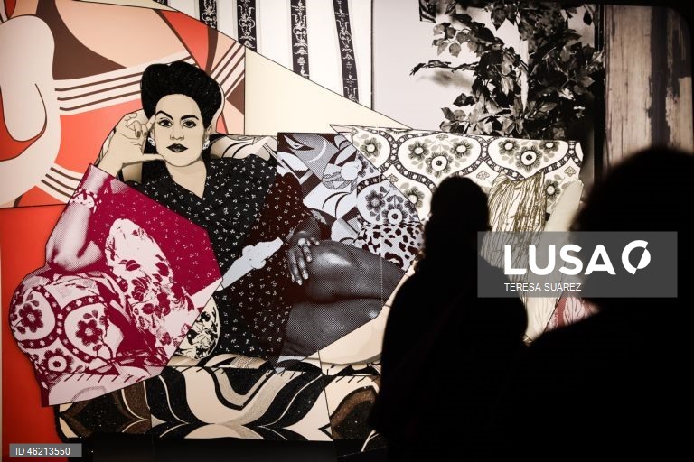 França: Exposição do artista americano Mickalene Thomas no Grand Palais em Paris