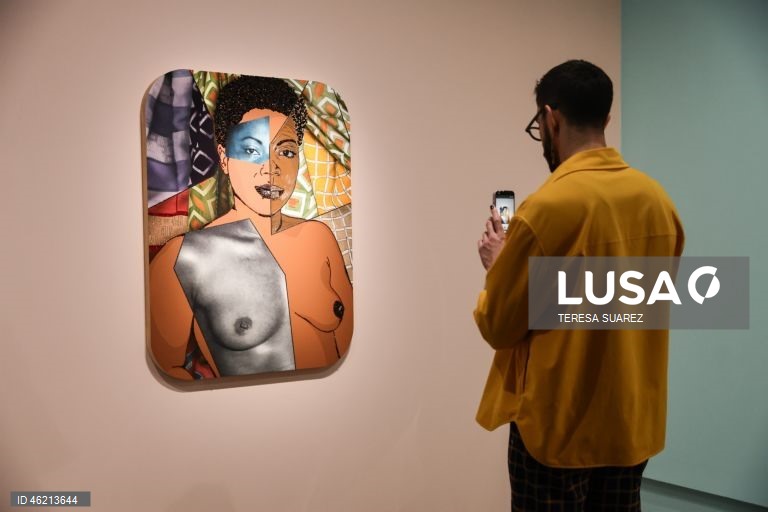 França: Exposição do artista americano Mickalene Thomas no Grand Palais em Paris