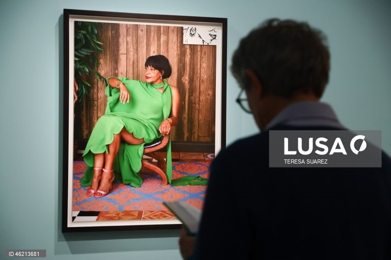 França: Exposição do artista americano Mickalene Thomas no Grand Palais em Paris